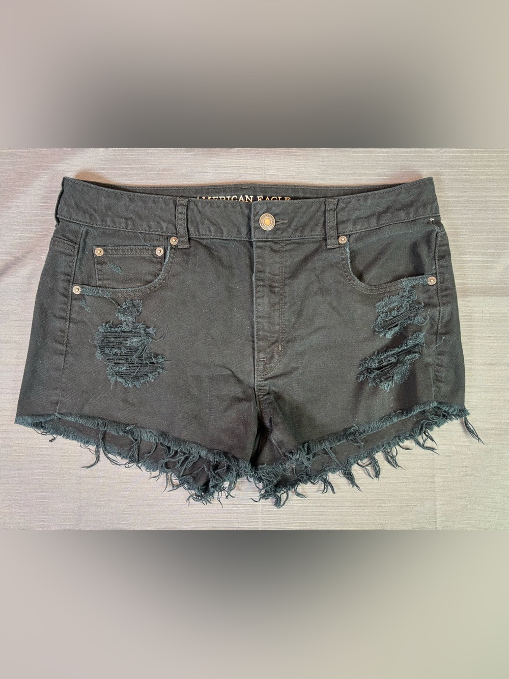 American Eagle Black Distressed Cutoff Denim Shorts Women’s Size 14 Stretch